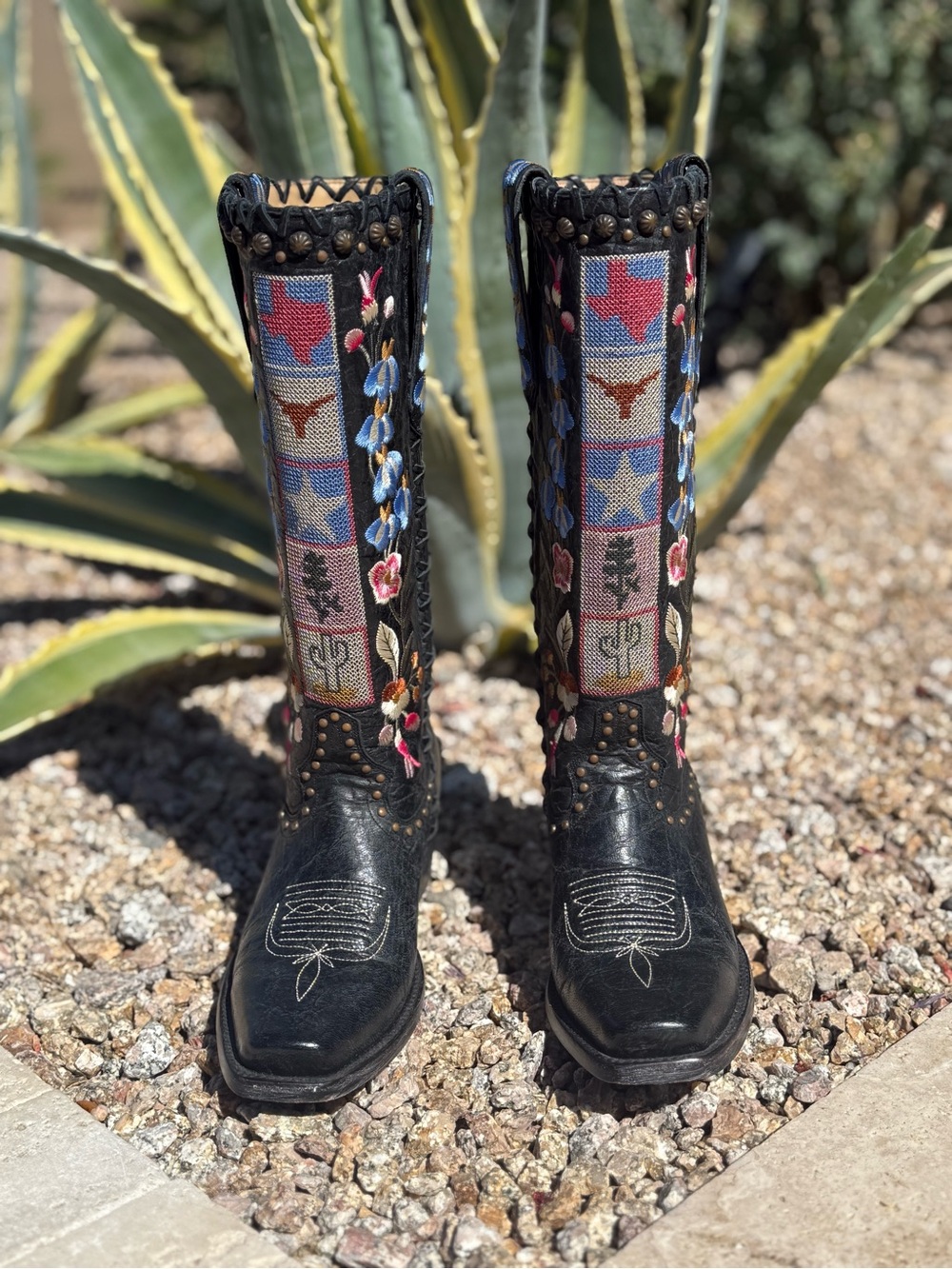 Black Embroidered Women's UT Austin Western Allens Boots Size 6 Worn only once! - Picture 3 of 16